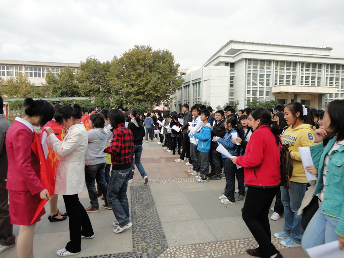 “职业发展推动月”签名启动仪式圆满举行